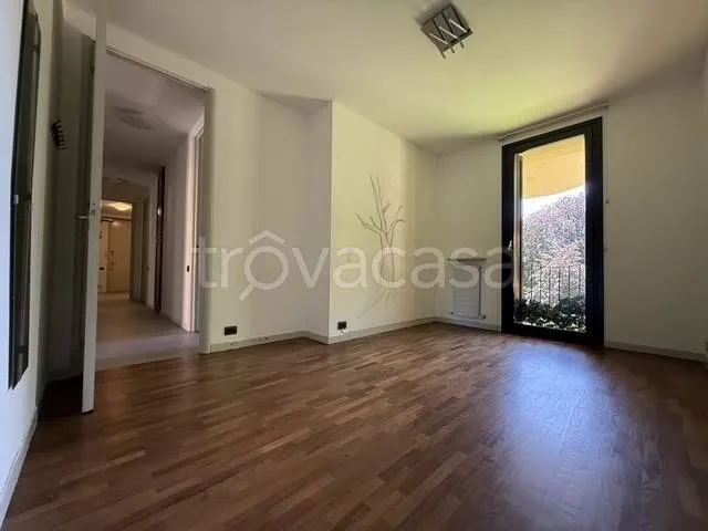 Stanze - Luxury Apartment with Pool in Lecco