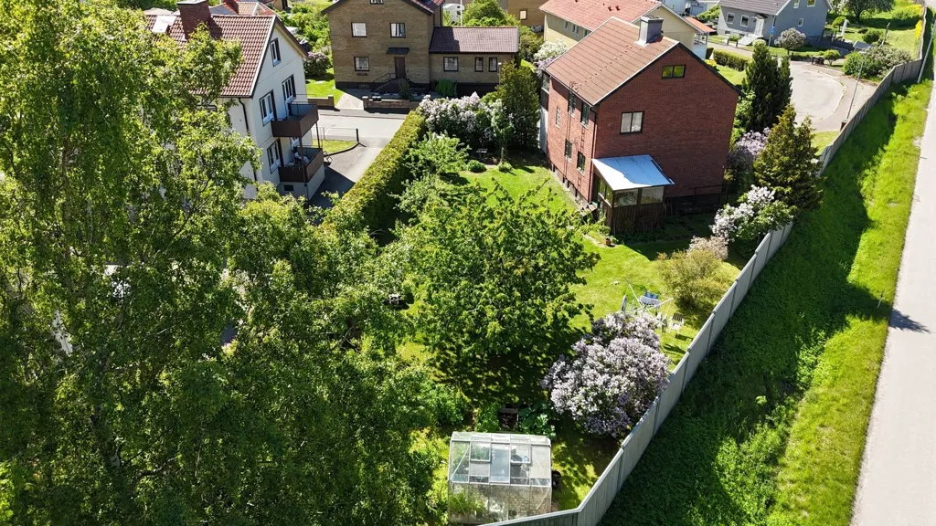 6-toaline maja asukohas Skövde kommun