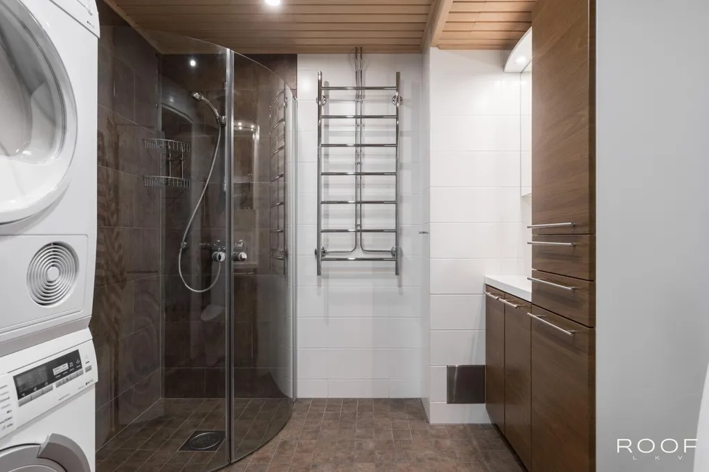 Vannitoad - Architect-Designed Loft with Sauna in Töölö