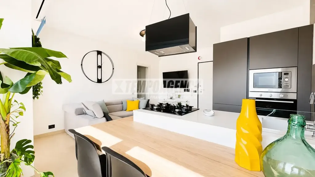 Köök - Fully Reworked Triplex with West View in Assago