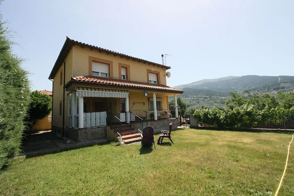 Välivaade - Chalet with Terrace in Mombeltrán