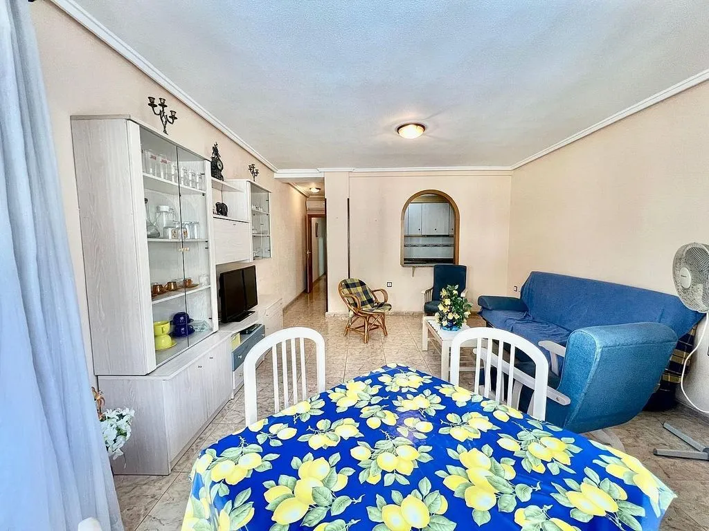 Söögituba - Apartment with Balcony and Garage in Torrevieja