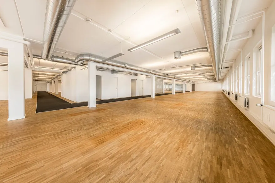 Pièces - Office Space with Auditorium in Central Location