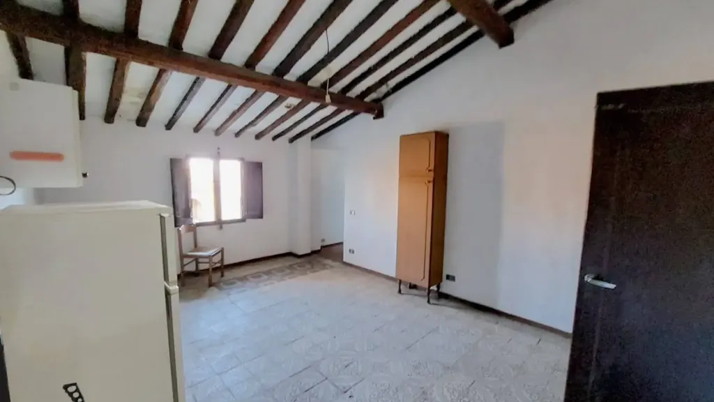 Toad - Rustic Farmhouse with 3000m² Land in Certaldo