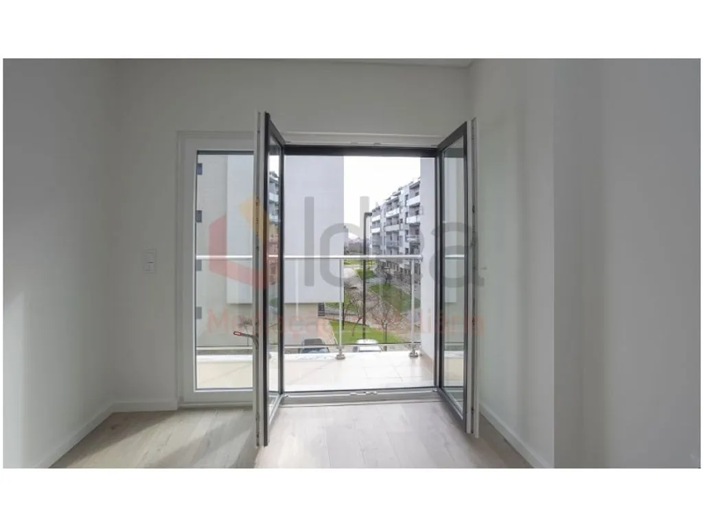 Pièces - Luxury Apartment with Balcony in Montijo