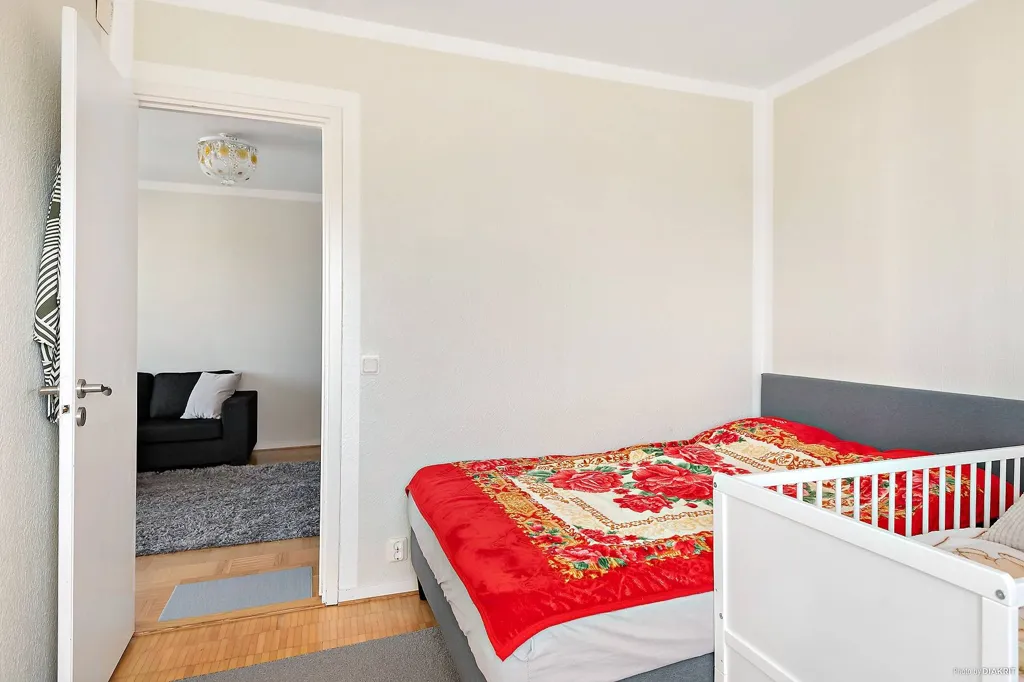 Bedrooms - Charming Apartment with Balcony in Almhög