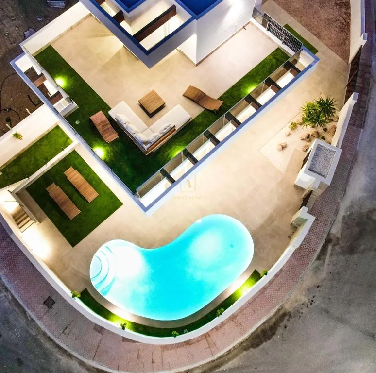 Õhuvaade - Luxury Villa with Golf Course Views in Alicante