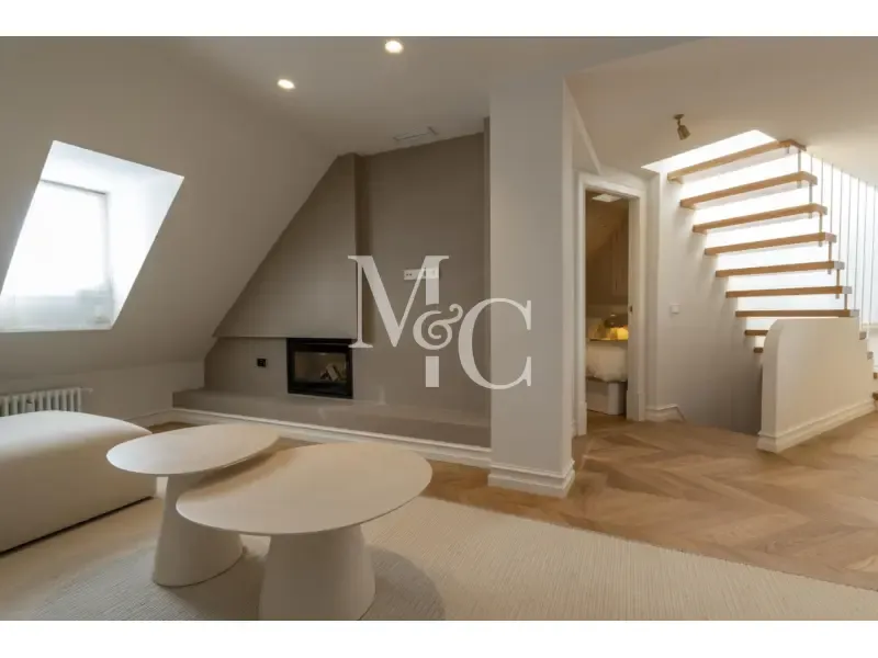 Elutuba - Penthouse with 360° Views in Goya, Madrid