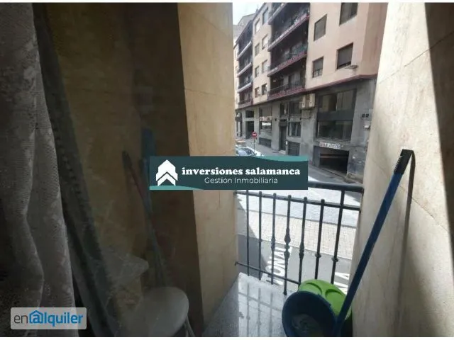 Balcon - Ample Flat with Balcony in City Centre