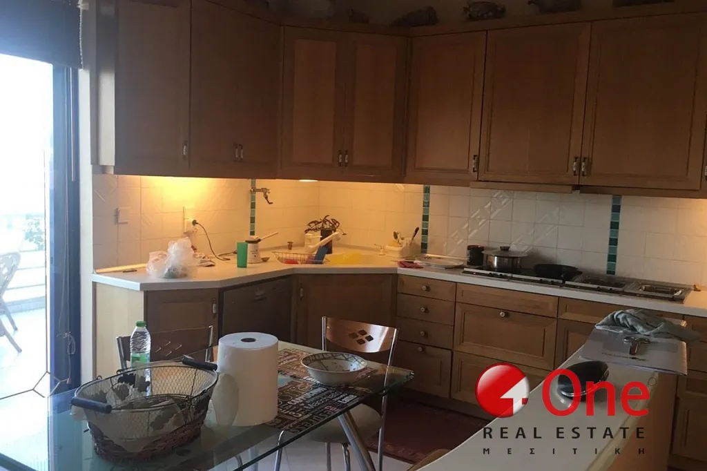 Cuisine - Maisonette with Sea View in Piraiki, Piraeus