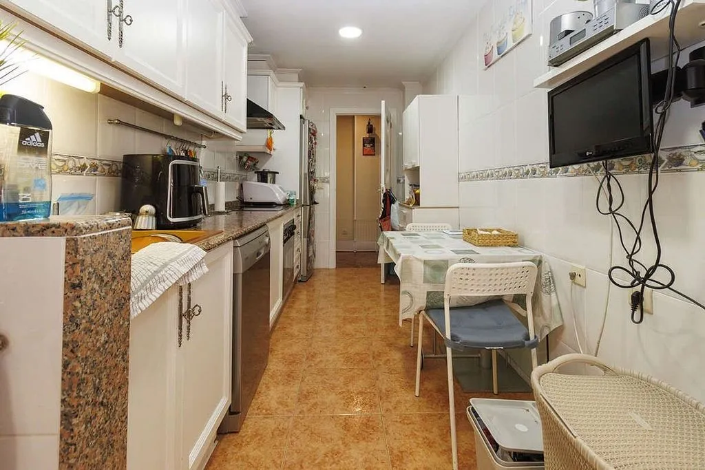 Cucina - Apartment with Balcony in Albal