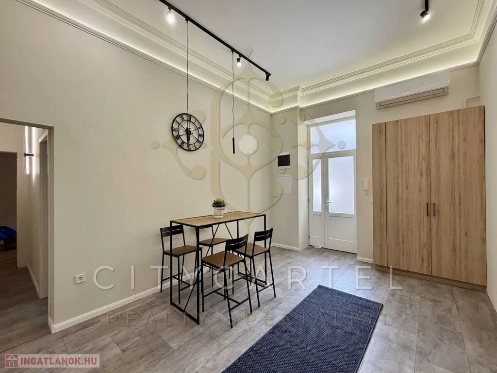 Sala da pranzo - Modernised Apartment with Balcony in Budapest VIII