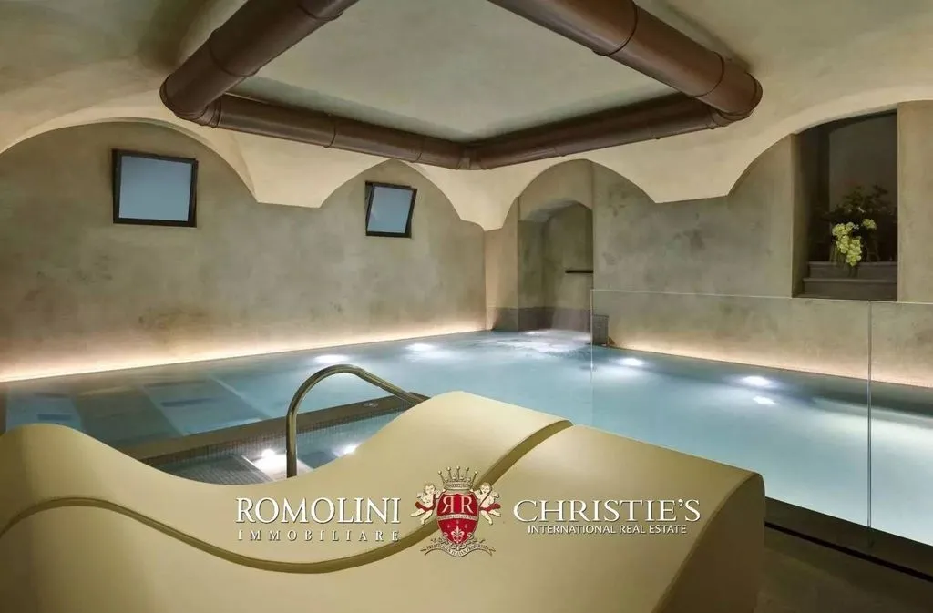 Bassein - Luxury Flat with Spa in Florence