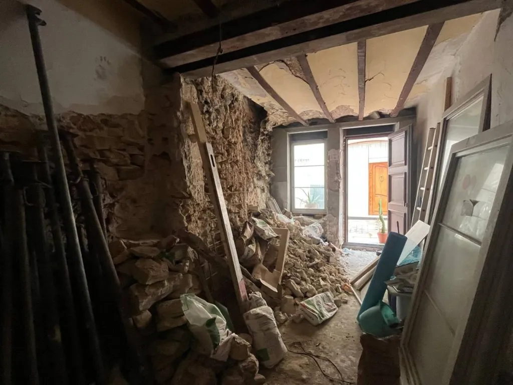 Toad - Townhouse for Renovation in Calpe's Old Town