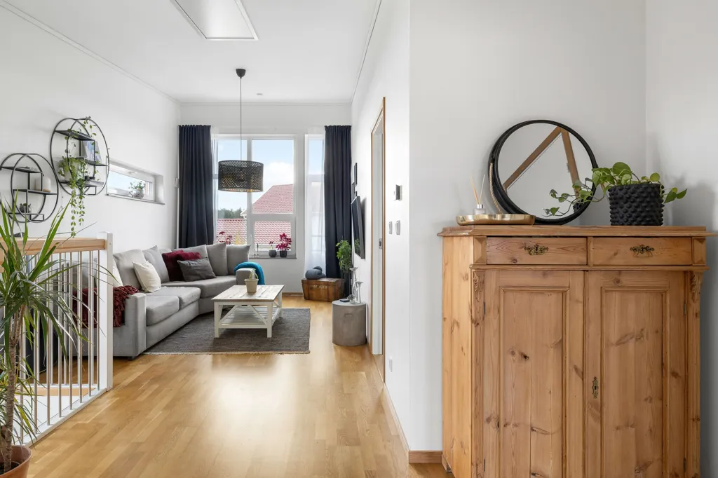 Esik - Duplex with Balcony in Viby Äng, Bålsta