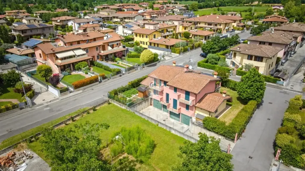 Õhuvaade - Bright Apartment with Terrace in Mazzano