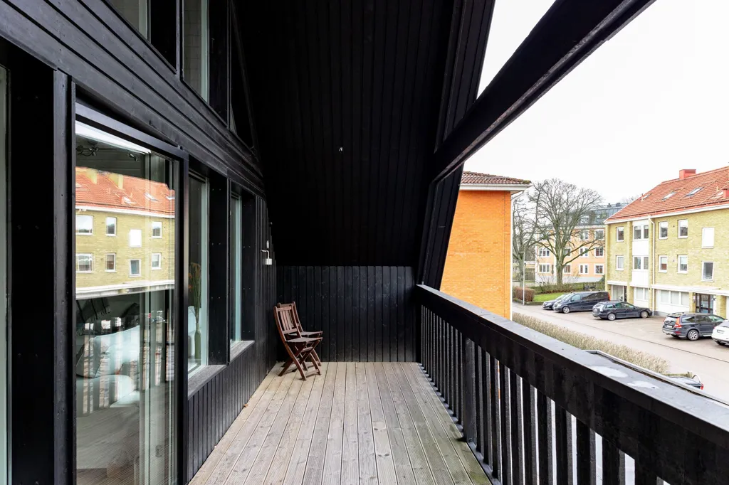 Balcony - Architectural Villa with Rental Unit in Väster