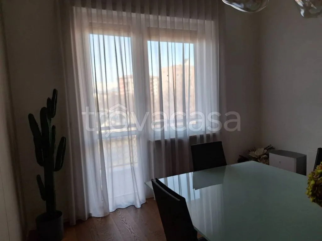 Salle à manger - Rustic-Style Apartment with Mountain View in Orbassano