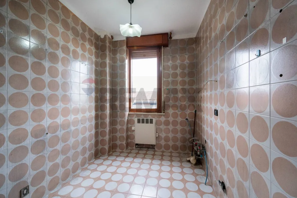 Vannitoad - Spacious Apartment with Panoramic View in Guastalla Centre