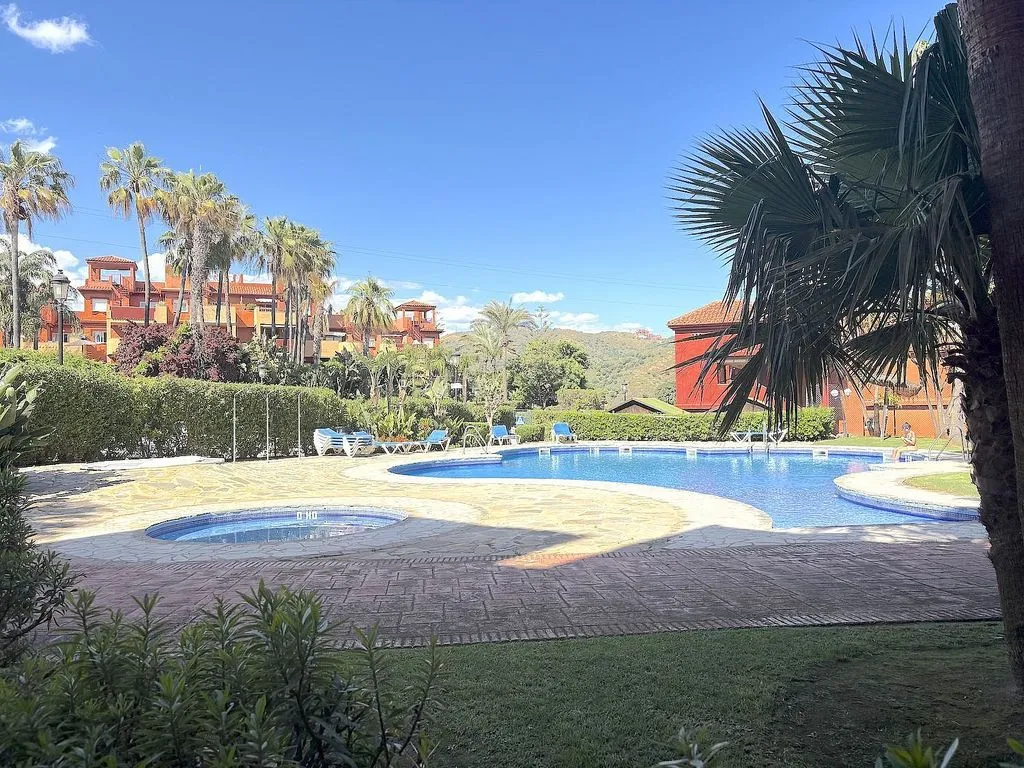 Piscina - Corner Apartment with Pool in Marbella