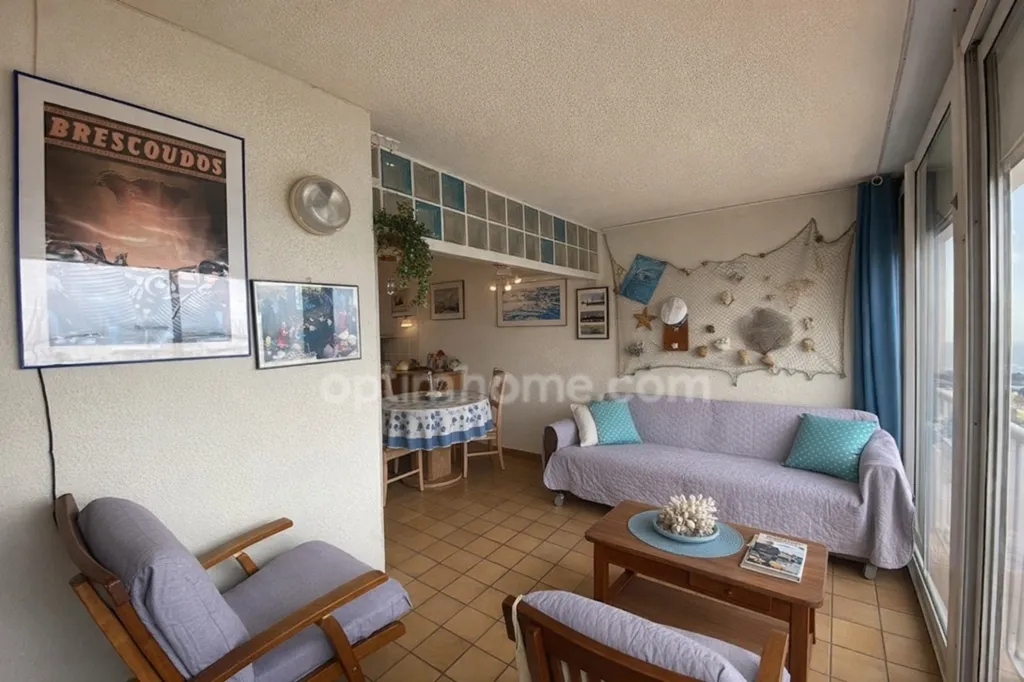 Soggiorno - Studio with Sea View in Residenza with Gardien