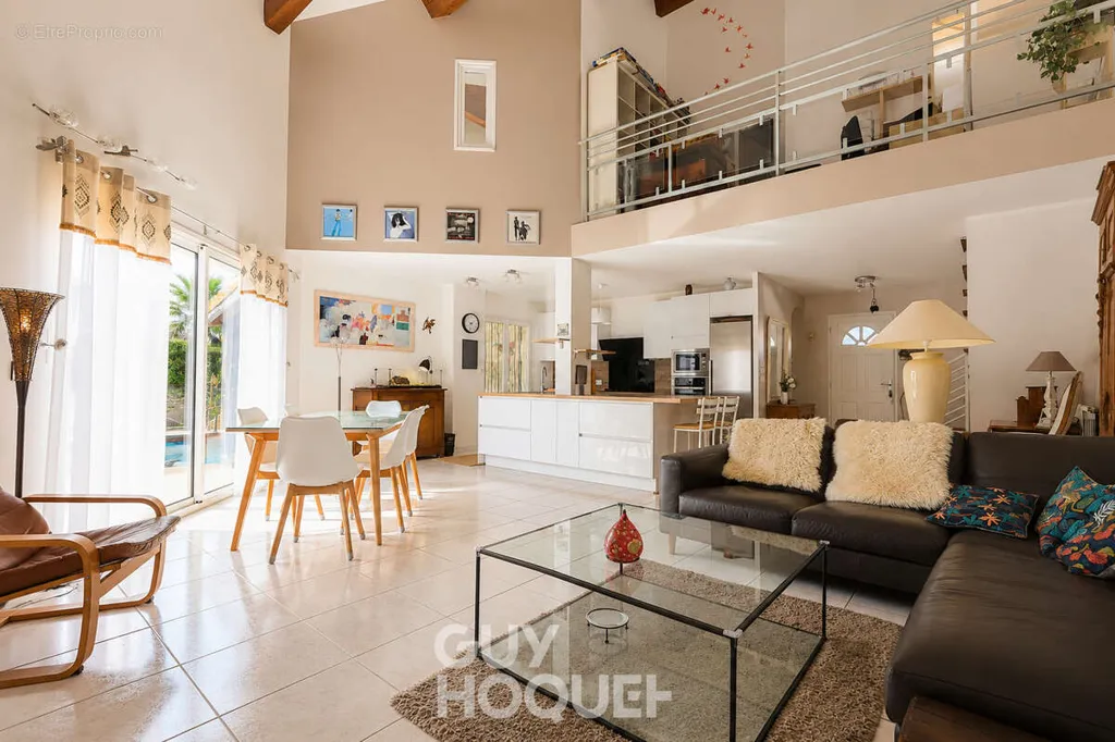 Elutuba - Villa with Pool near Golf de Massane