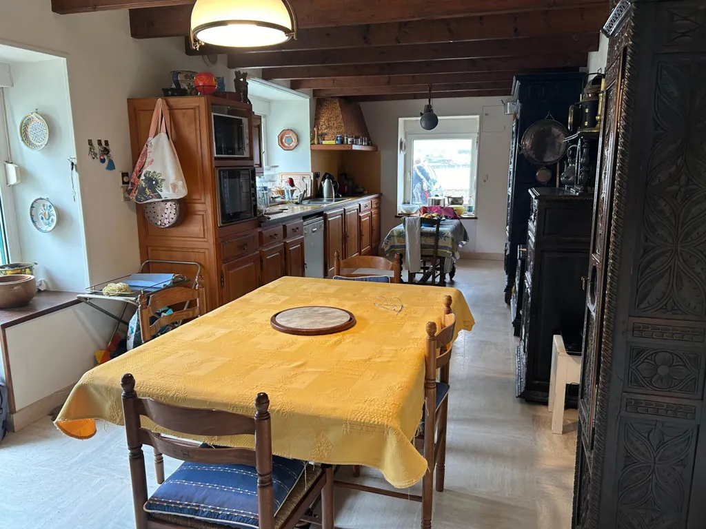 Dining Room - Architectural House with Sea View in Roscoff
