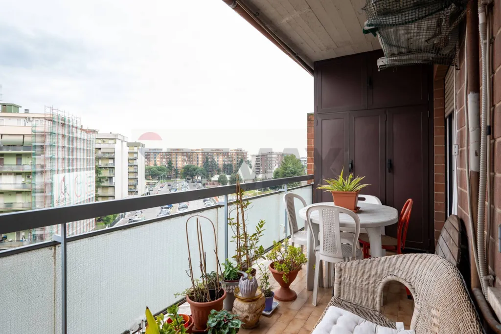 Balcon - Bright Apartment with Balcony in Rome