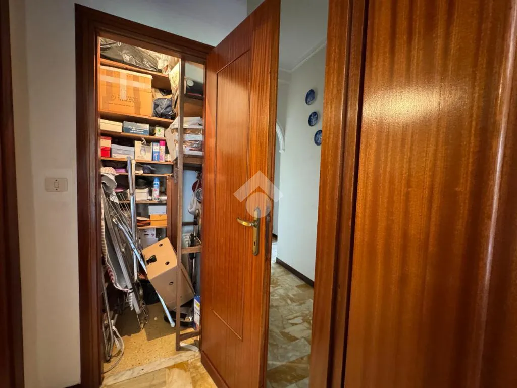 Toad - Fourth Bedroom Flat with Balcony in Bolzaneto