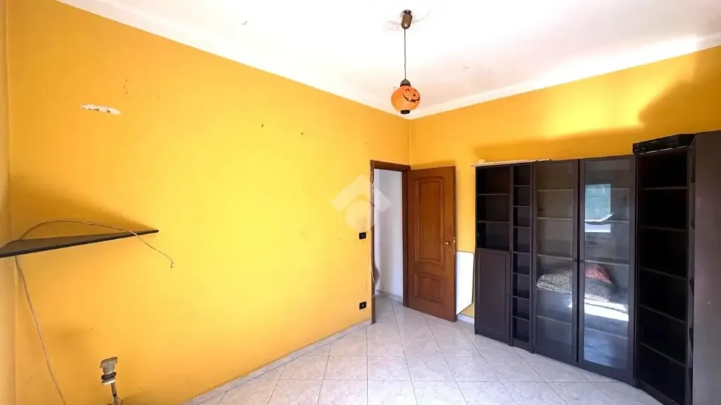 Pièces - Rear-Facing Flat with Balcony in Bolzaneto