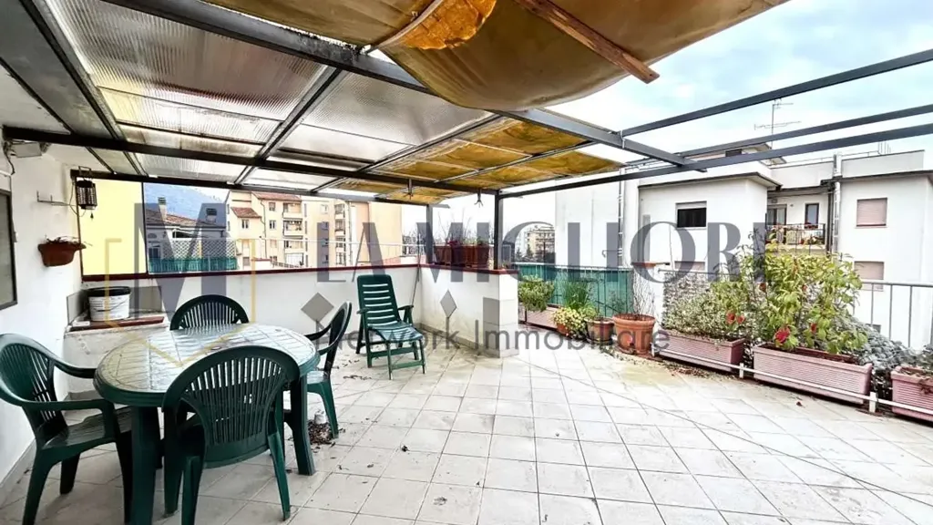 Terrace - 5-Room Apartment with Terraces in Prato