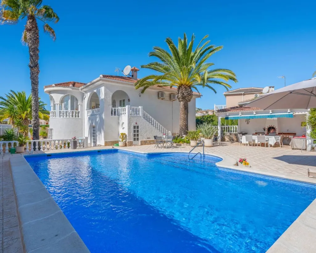 pool_area