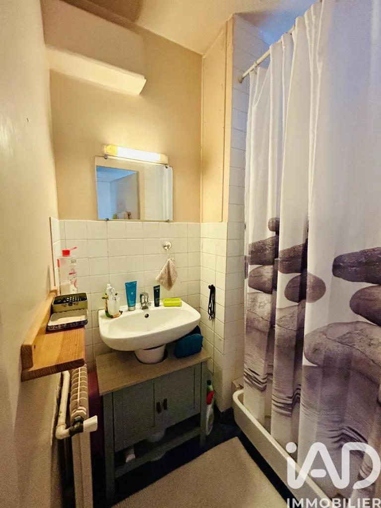 Salles de bain - Appartement T3 avec Balcon et Parking à Orléans