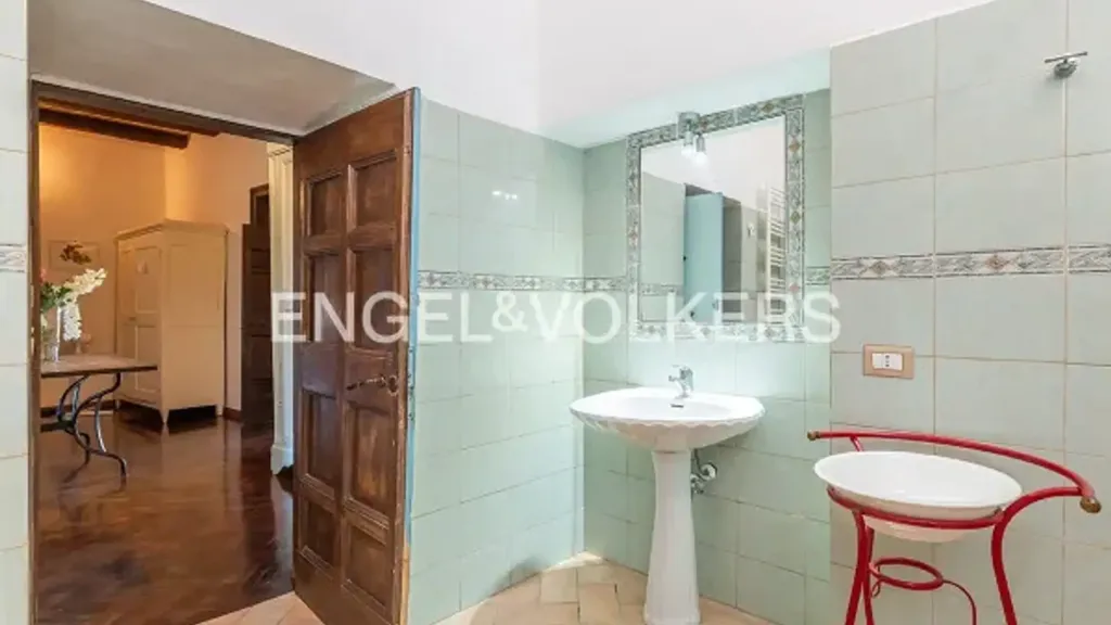 Vannitoad - Historic Villa with Pool in Cantalice
