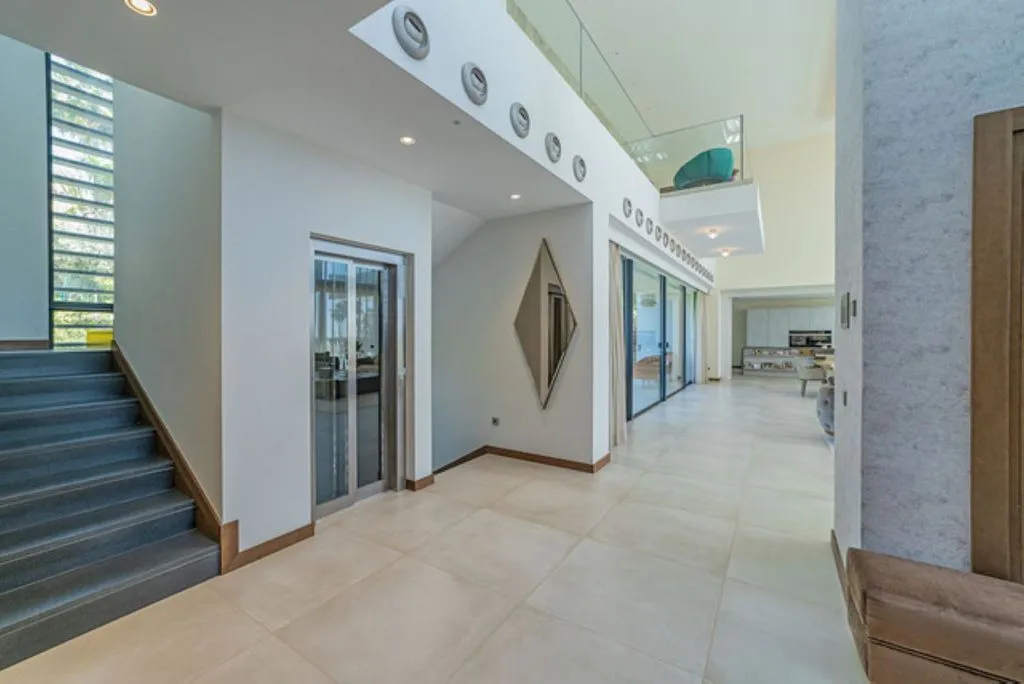 Esik - Luxury Villa with Golf Course Views in Los Arqueros