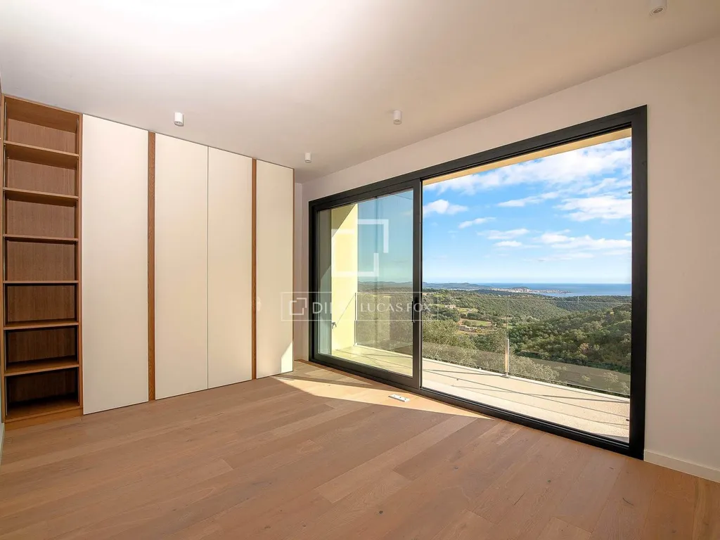 Pièces - Newly Built Villa with Sea Views in Platja d'Aro