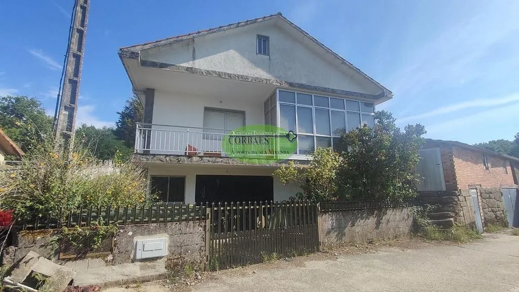 Välivaade - Chalet with Terrace and Garage in Esgos