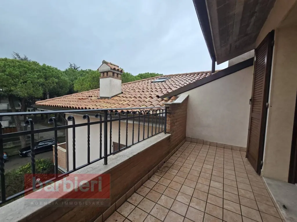 Balcon - Three-Bedroom Apartment with Terrace in Cervia