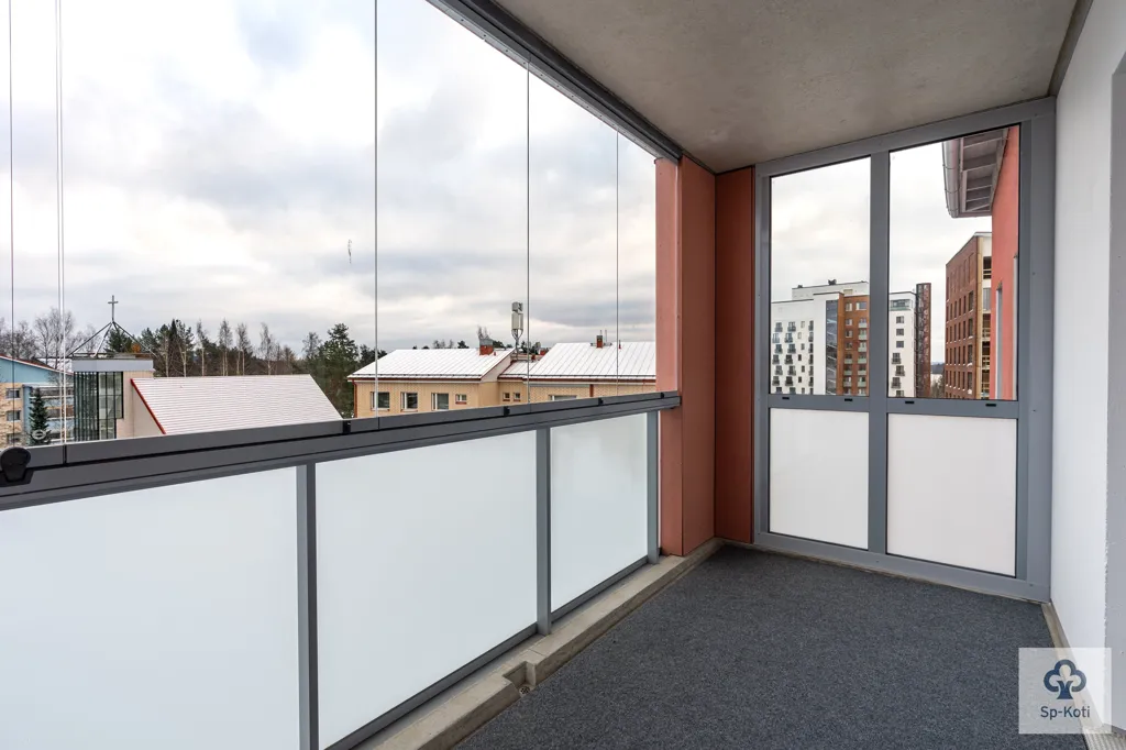 Balcone - Modern Penthouse with Balcony in Kangasala