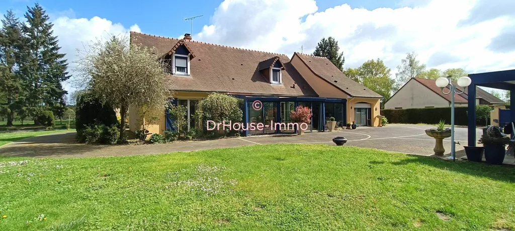 Välivaade - Spacious House with Landscaped Garden in Quiet Setting