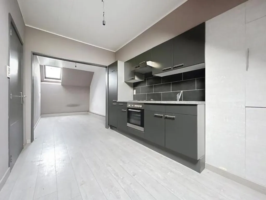 Cuisine - Maison Commerciale avec Jardin et Terrasse à Anvers