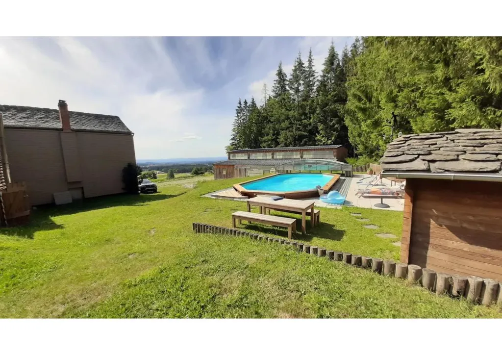 Bassein - Renovated Passive House with Pool in Montregard