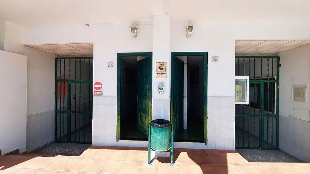 Esik - 1-Bedroom Apartment with Pool in Sonnenland