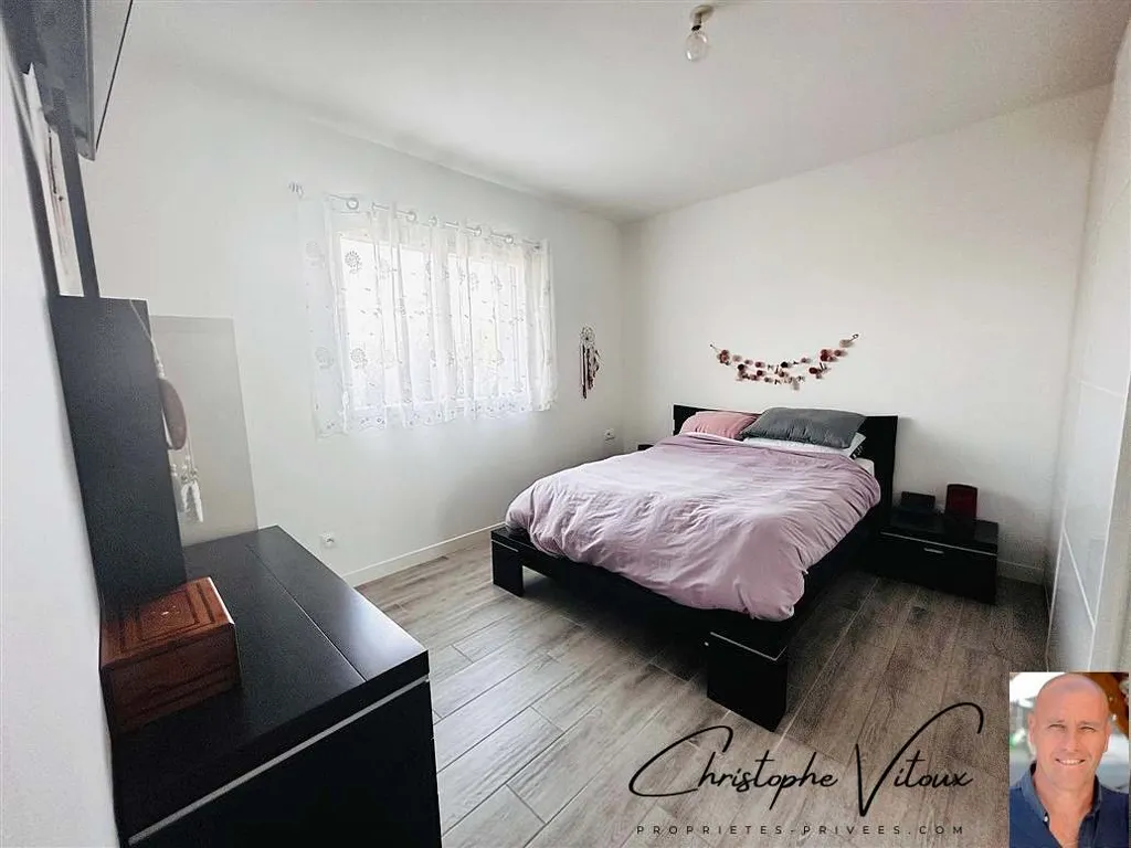 Camere da letto - Contemporary Villa with Pool in Palaja