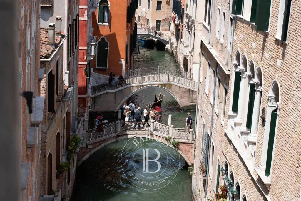 Jardin - Full-Floor Luxury Apartment in San Marco, Venice