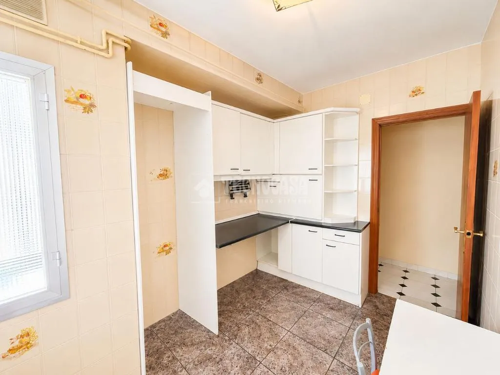 Kitchen - Apartment with Terrace in Usera, Madrid