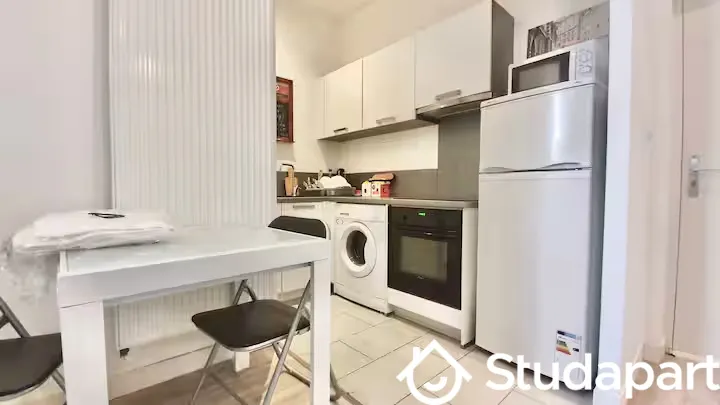 Cuisine - Studio Lumineux au Cœur de Championnet à Grenoble
