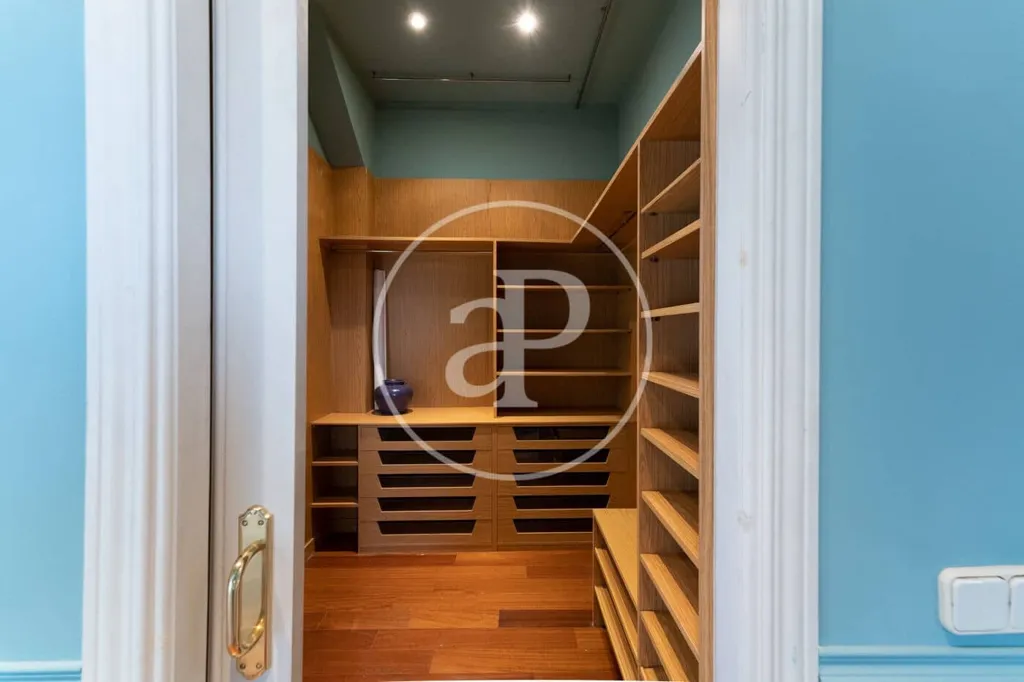 closet_dressing
