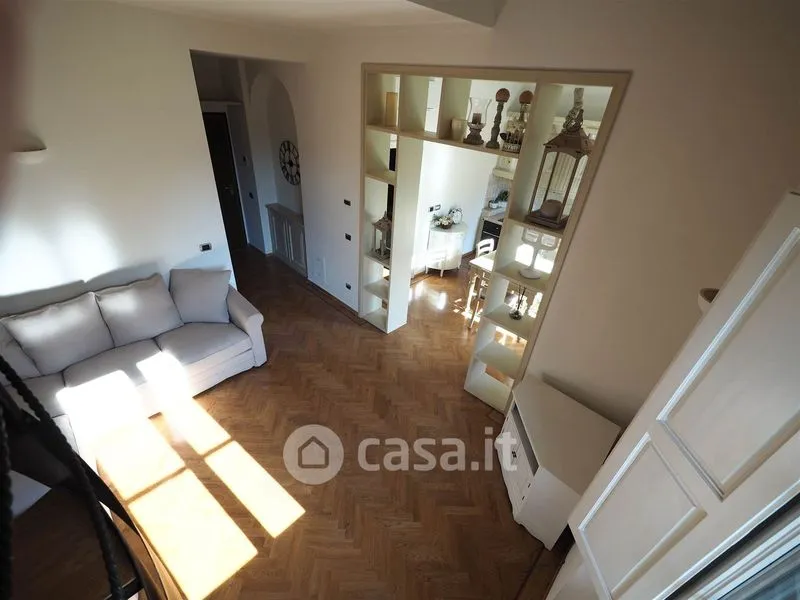 Elutuba - Three-Bedroom Flat with Terrace in Florence