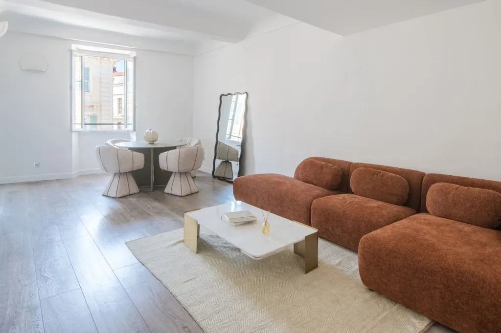Soggiorno - Apartment with Balcony in Nice Carré d'Or